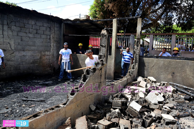 Gobierno garantiza construcción total de vivienda a familia afectada