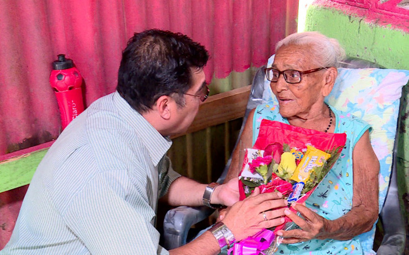 Gobierno Sandinista Visita A Madres De H Roes Y M Rtires En V Spera Del