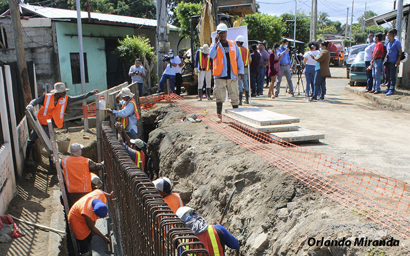 Alcaldía de Managua supervisa obras de drenaje en el barrio Georgino