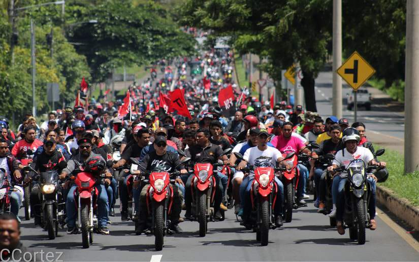 Nicaragua celebra 43 a os de Alegr a con caravana multitudinaria