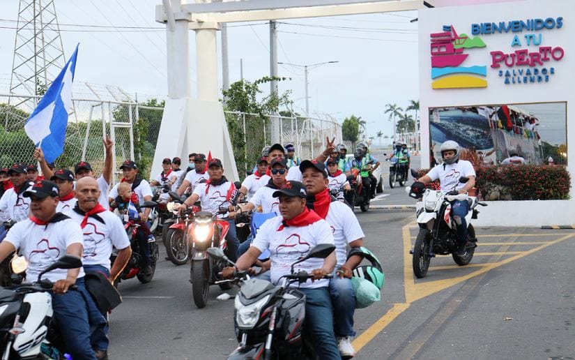 Empresa Portuaria Nacional realiza caravana en saludo al 43 19