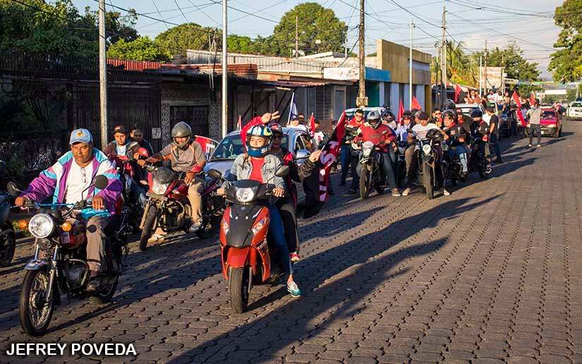 Caravana recorre las calles del Distrito IV en saludo a Octubre