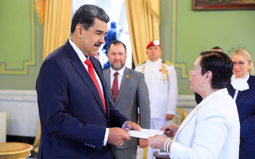 Embajadora De Nicaragua Entrega Cartas Credenciales Ante Presidente