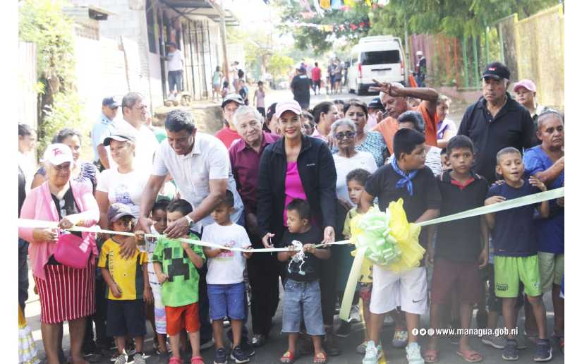 Alcald A De Managua Inaugura Mejoramiento Vial En El Barrio Germ N Pomares