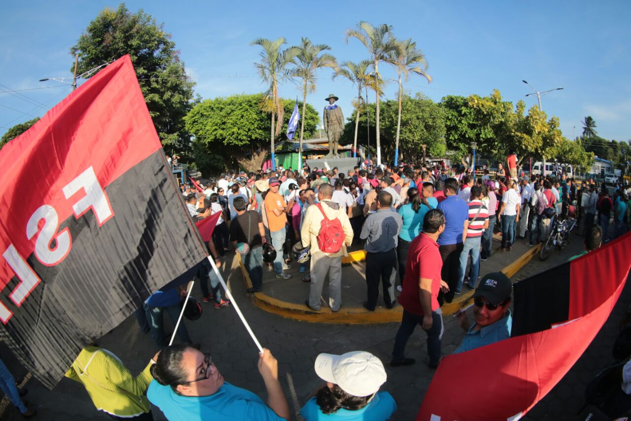 Poblacion Restituye Colores En El Monumento Al General Augusto C Sandino En Niquinohomo