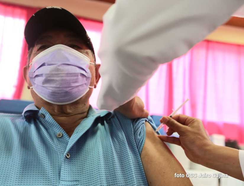 En orden y tranquilidad, así se desarrolla la vacunación voluntaria contra la Covid-19 en Nicaragua