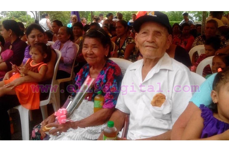 Serenata Y Homenaje A Las Madres Rurales Nicaragüenses