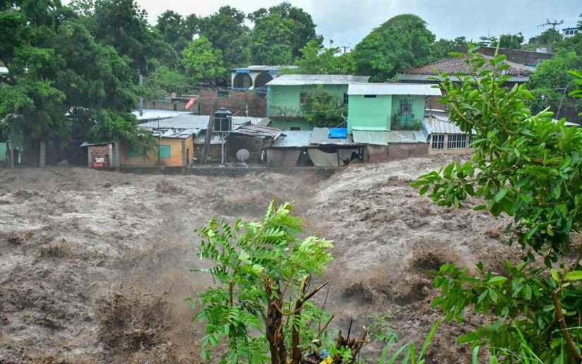 Alerta en El Salvador por fuertes lluvias