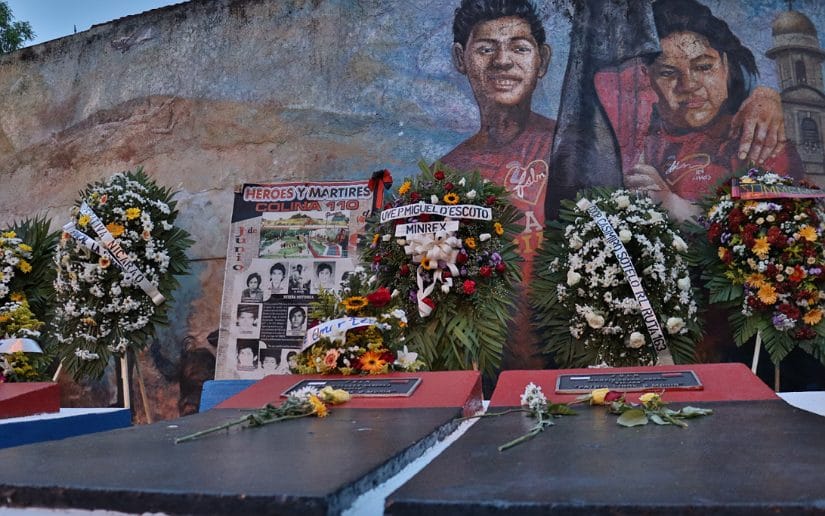 Rinden homenaje a héroes y mártires de la Colina 110 en Managua