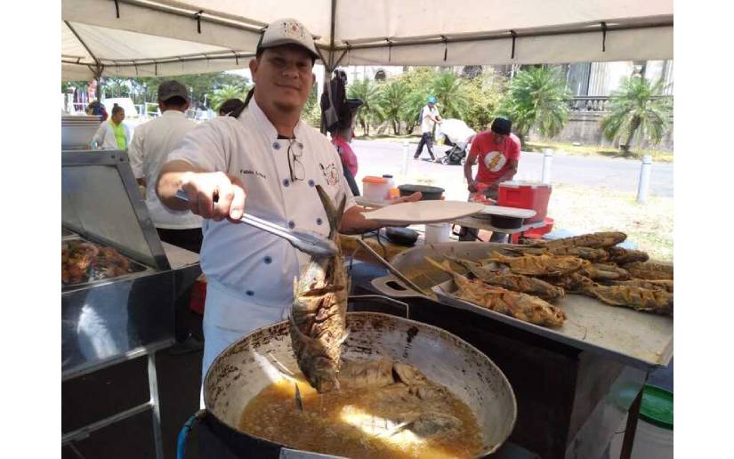 Comidas a base de mariscos las puede disfrutar en la feria del mar