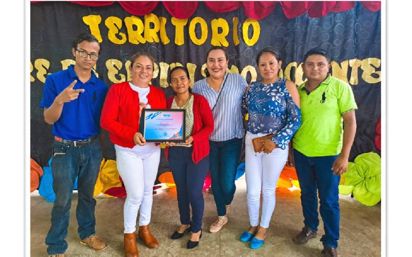 Docentes de diferentes municipios reciben certificación de profesionalización 