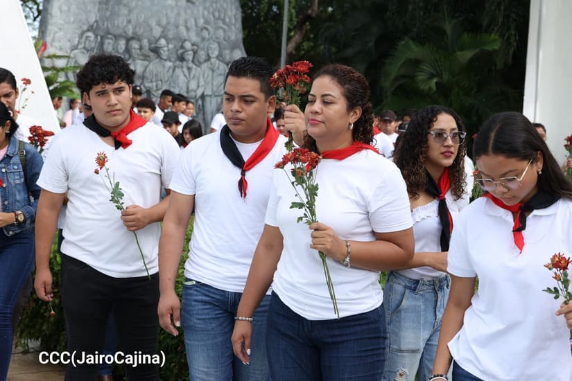 Nicaragua rinde honores al Comandante Carlos Fonseca Amador a 88 años ...